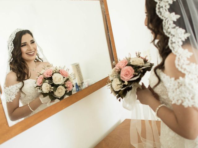 La boda de César  y Karen Stephania  en Puerto Vallarta, Jalisco 27