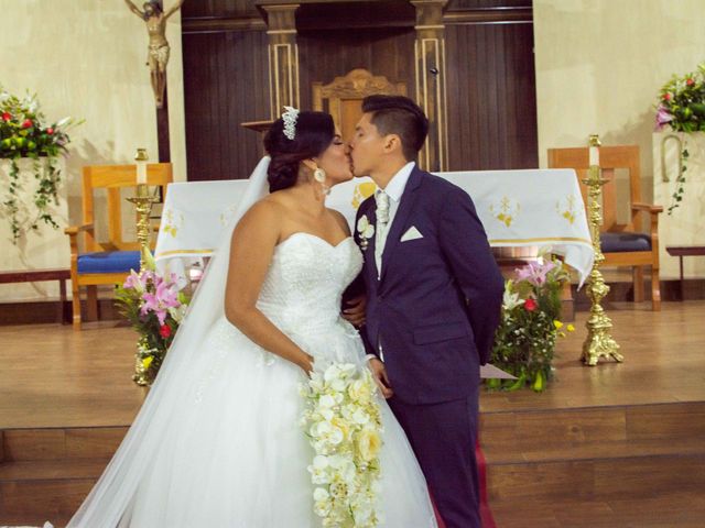 La boda de Josué y Berelendis  en Carmen, Campeche 4