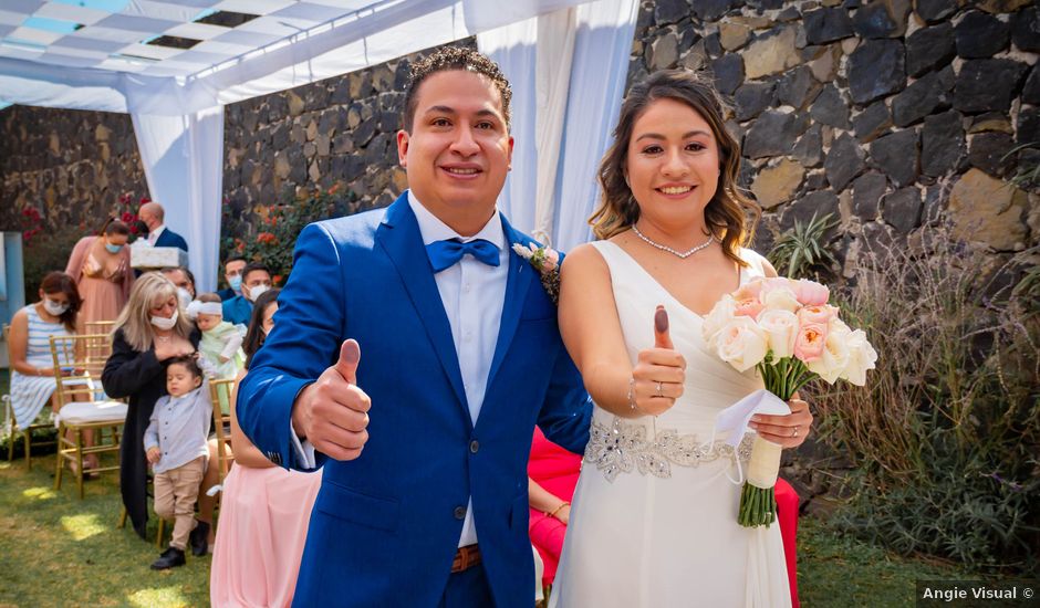 La boda de Javier y Karla en Xochimilco, Ciudad de México
