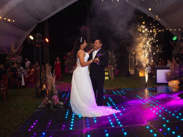 La boda de Gerardo y Liliana en Comalcalco, Tabasco 12