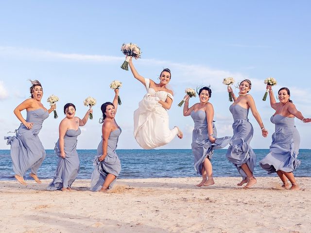 La boda de Arturo y Melanie en Cancún, Quintana Roo 29