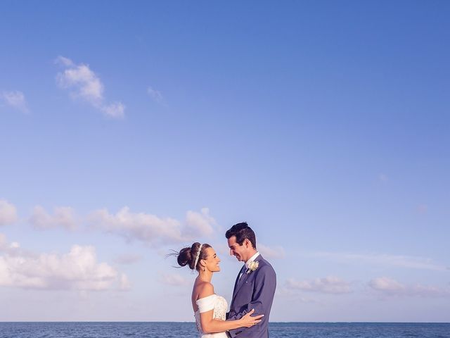 La boda de Arturo y Melanie en Cancún, Quintana Roo 32