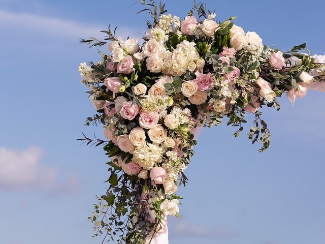 La boda de Arturo y Melanie en Cancún, Quintana Roo 39