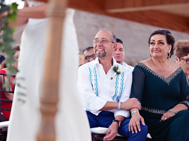 La boda de Arturo y Melanie en Cancún, Quintana Roo 45