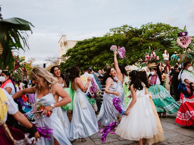 La boda de Rafael y Ilse en Oaxaca, Oaxaca 78