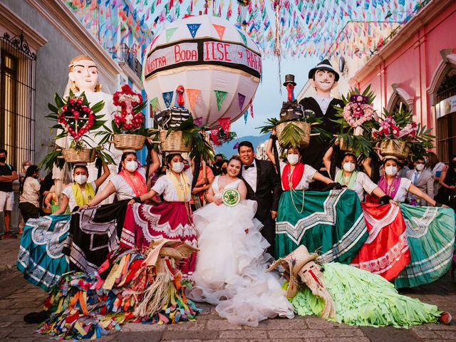 La boda de Rafael y Ilse en Oaxaca, Oaxaca 97