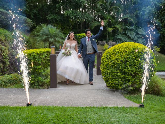 La boda de Víctor y Mariana en Xochitepec, Morelos 75