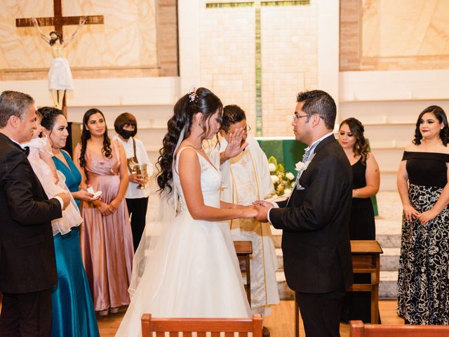La boda de Héctor y Pamela en Torreón, Coahuila 32