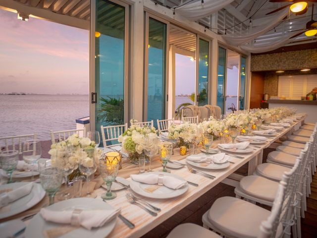 La boda de Alejandro y Elena en Cancún, Quintana Roo 20