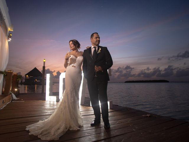 La boda de Alejandro y Elena en Cancún, Quintana Roo 22