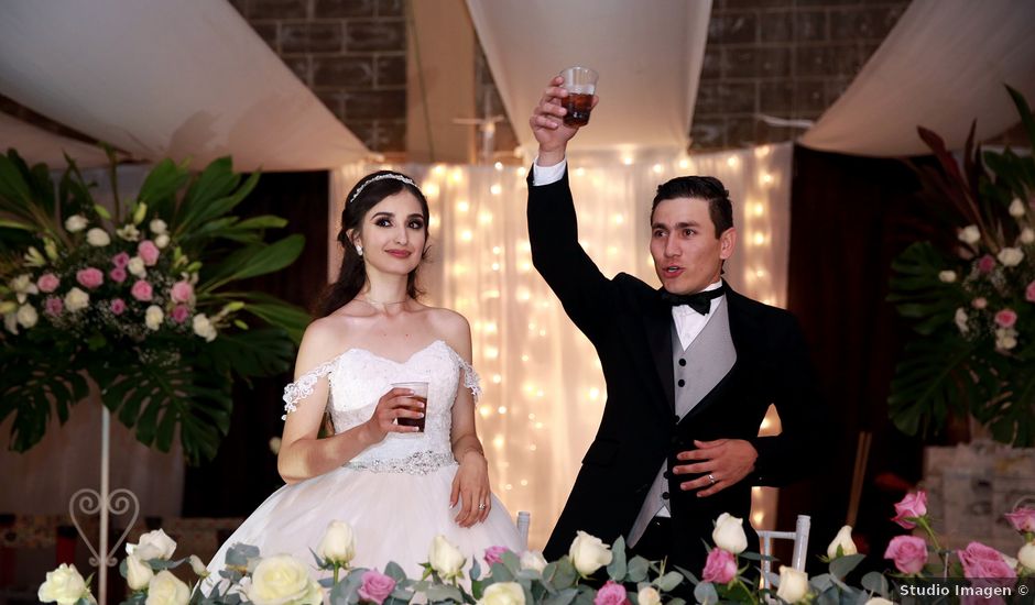 La boda de Eduardo y Karla en Benito Juárez, Zacatecas