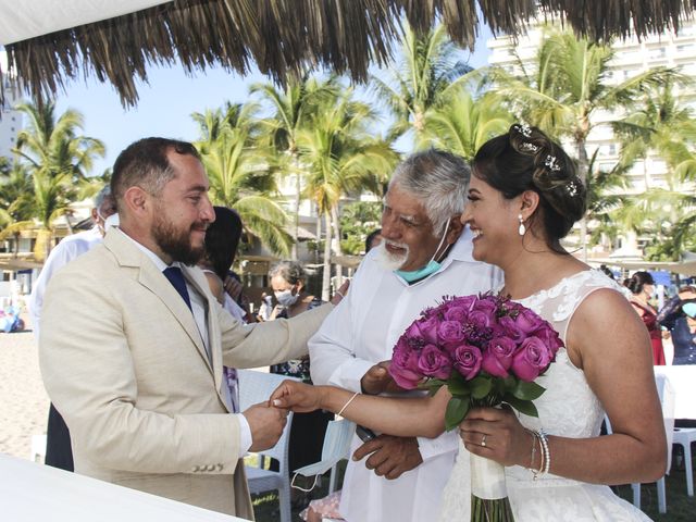 La boda de Gerardo y Elizabeth en Puerto Vallarta, Jalisco 12