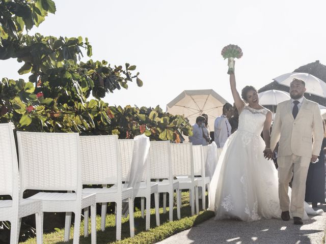 La boda de Gerardo y Elizabeth en Puerto Vallarta, Jalisco 21