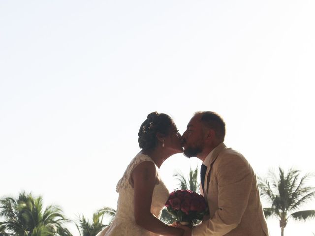 La boda de Gerardo y Elizabeth en Puerto Vallarta, Jalisco 24