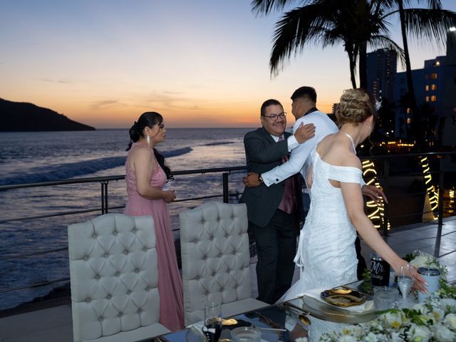 La boda de Manuel y Evelyn en Mazatlán, Sinaloa 22