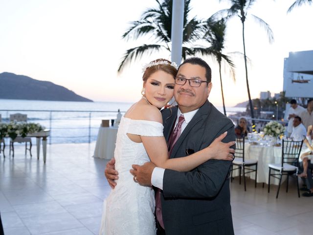 La boda de Manuel y Evelyn en Mazatlán, Sinaloa 24