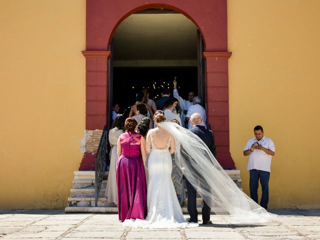 La boda de Jesus y Carolina en Mazatlán, Sinaloa 16