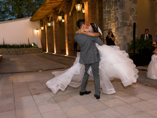 La boda de Joel y Alethia en Contepec, Michoacán 102