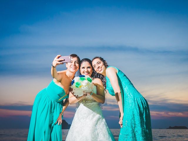 La boda de Guillermo y Viridiana en Ixtapa Zihuatanejo, Guerrero 17