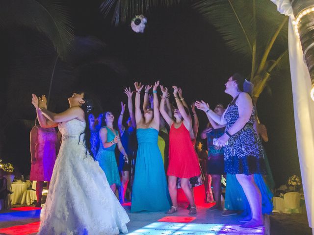 La boda de Guillermo y Viridiana en Ixtapa Zihuatanejo, Guerrero 22