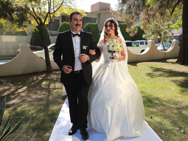 La boda de Laura y Luis en Guadalajara, Jalisco 15