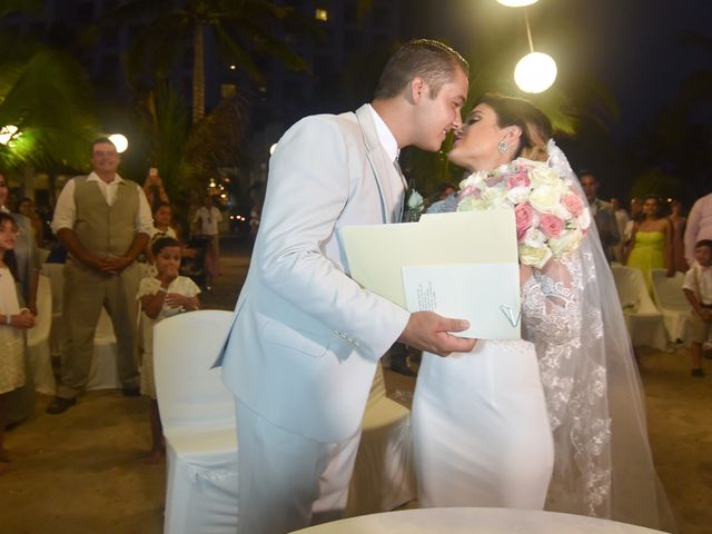La boda de Roberto y Gaby en Mazatlán, Sinaloa 15