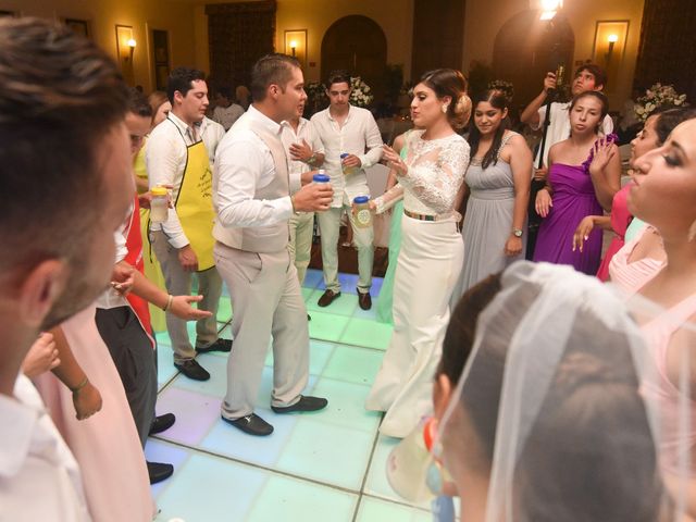 La boda de Roberto y Gaby en Mazatlán, Sinaloa 18