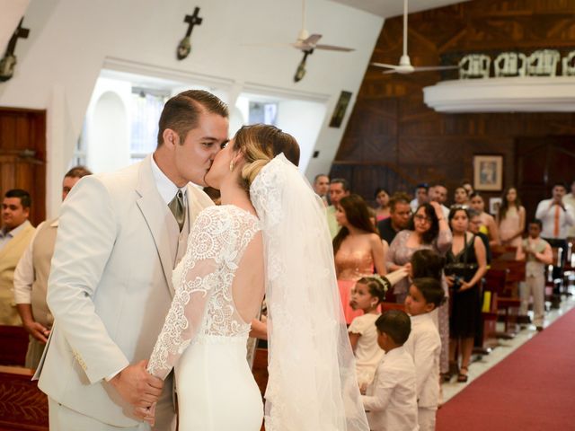 La boda de Roberto y Gaby en Mazatlán, Sinaloa 35