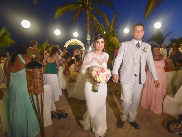 La boda de Roberto y Gaby en Mazatlán, Sinaloa 39