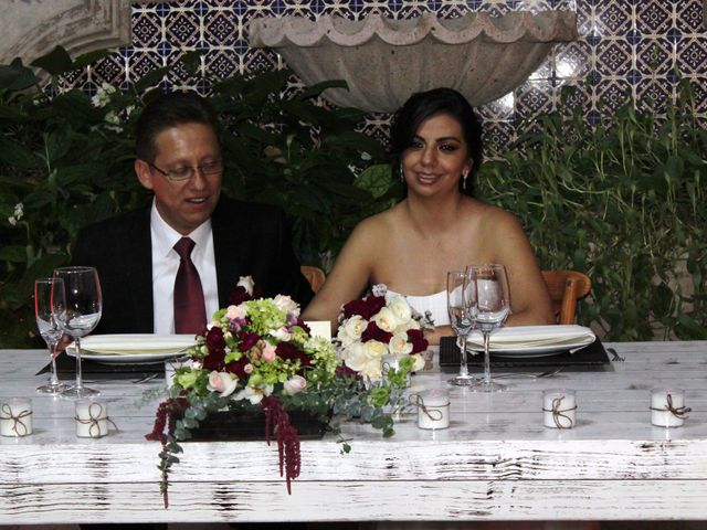 La boda de Alberto y Rosalba en Morelia, Michoacán 22