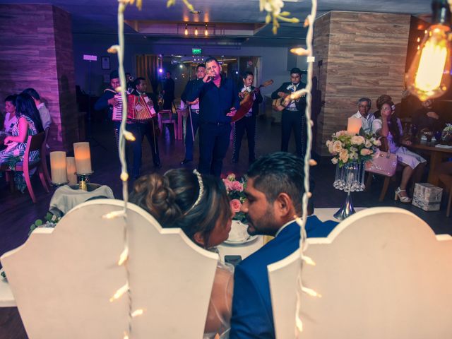 La boda de Luis y Berenice en Acapulco, Guerrero 29