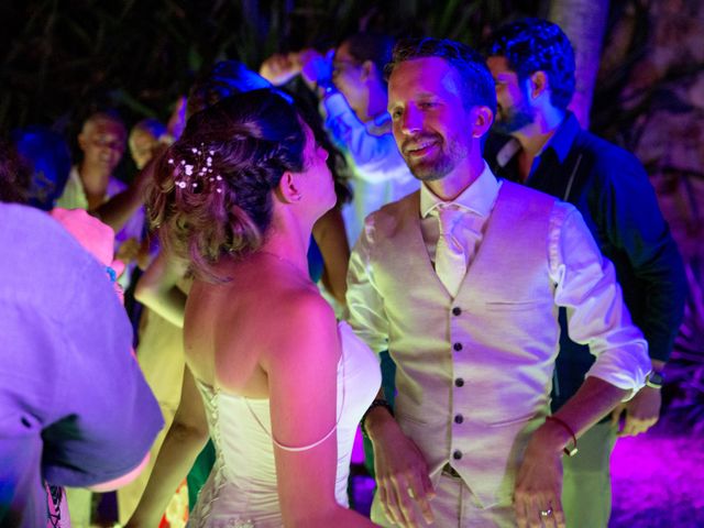 La boda de Warren y Iris en Acapulco, Guerrero 72