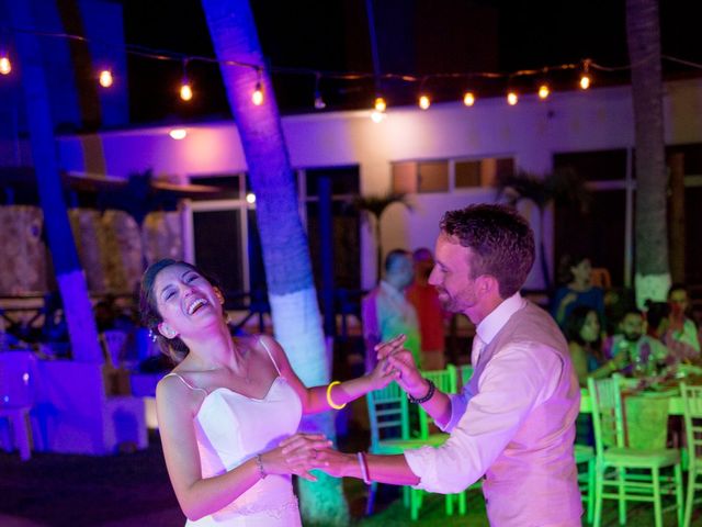 La boda de Warren y Iris en Acapulco, Guerrero 81