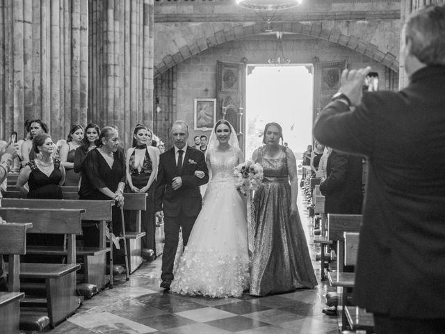 La boda de Fernando y Angelica en Guadalajara, Jalisco 32