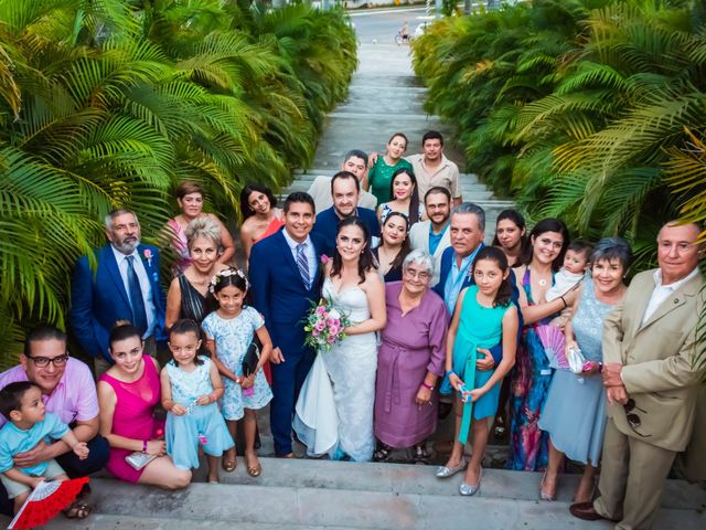La boda de Salvador y Gabriela en Ixtapa Zihuatanejo, Guerrero 10