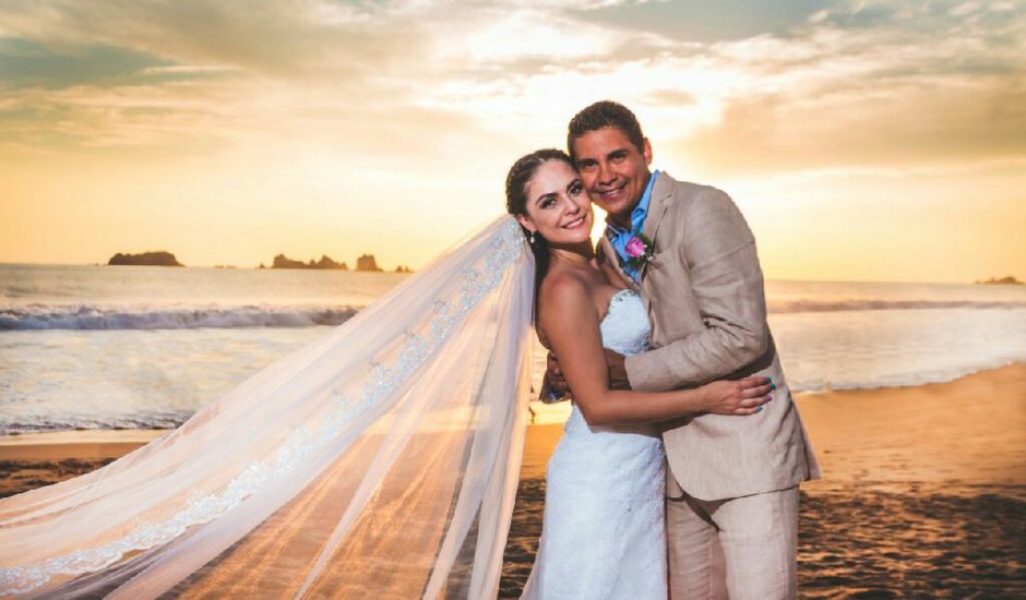 La boda de Salvador y Gabriela en Ixtapa Zihuatanejo, Guerrero