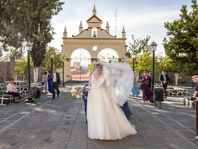 La boda de Mike y Thania en Cholula, Puebla 32