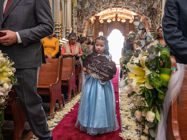 La boda de Mike y Thania en Cholula, Puebla 35