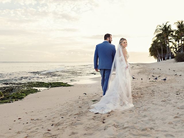 La boda de Clark y Stephanie en Playa del Carmen, Quintana Roo 21