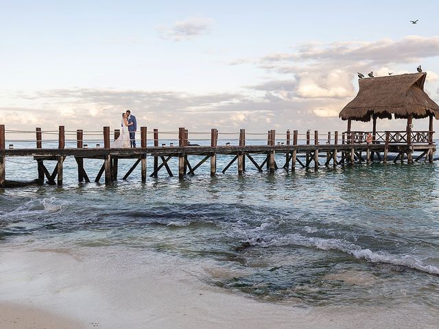 La boda de Clark y Stephanie en Playa del Carmen, Quintana Roo 23