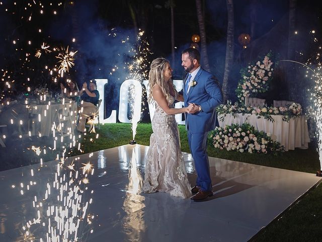 La boda de Clark y Stephanie en Playa del Carmen, Quintana Roo 31