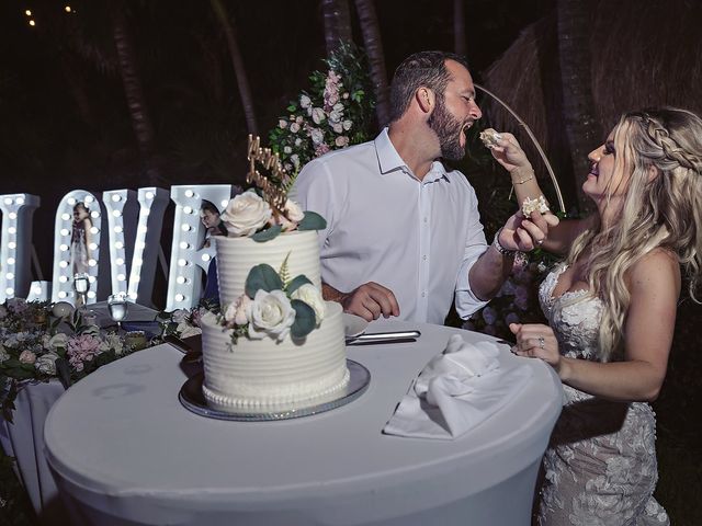 La boda de Clark y Stephanie en Playa del Carmen, Quintana Roo 32