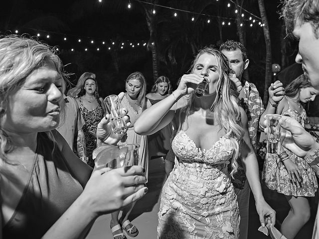 La boda de Clark y Stephanie en Playa del Carmen, Quintana Roo 35