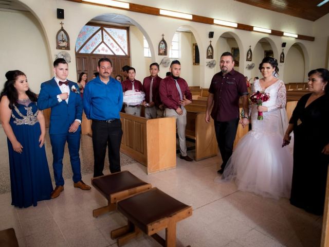 La boda de Mario y Yahaira  en Tijuana, Baja California 13