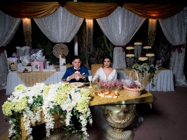La boda de Mario y Yahaira  en Tijuana, Baja California 50