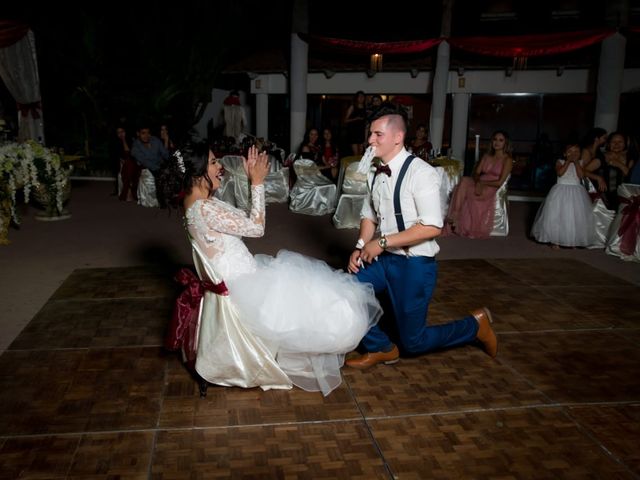 La boda de Mario y Yahaira  en Tijuana, Baja California 52