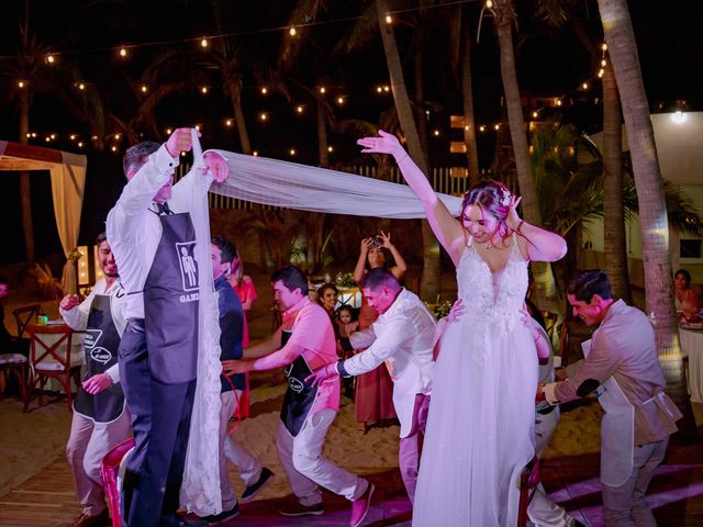 La boda de Ufuk y Mirna en Mazatlán, Sinaloa 45