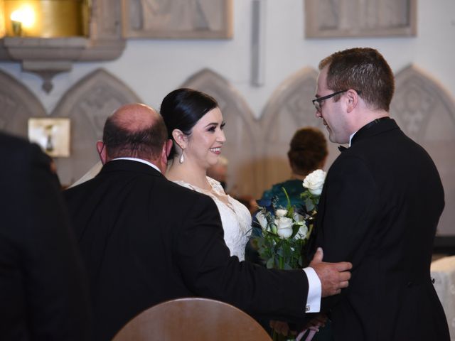 La boda de Miguel y Mariana en Chihuahua, Chihuahua 24