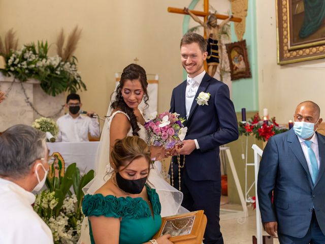La boda de Sascha y Cinthya en Huajuapan de León, Oaxaca 25