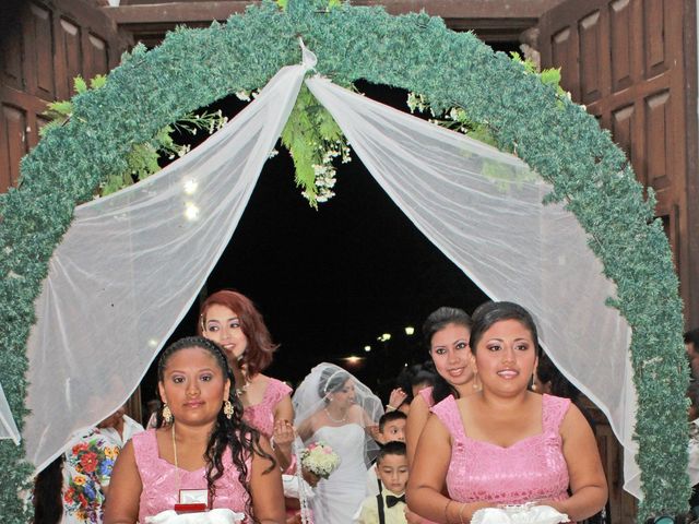 La boda de Wualter y Gralia en Peto, Yucatán 6